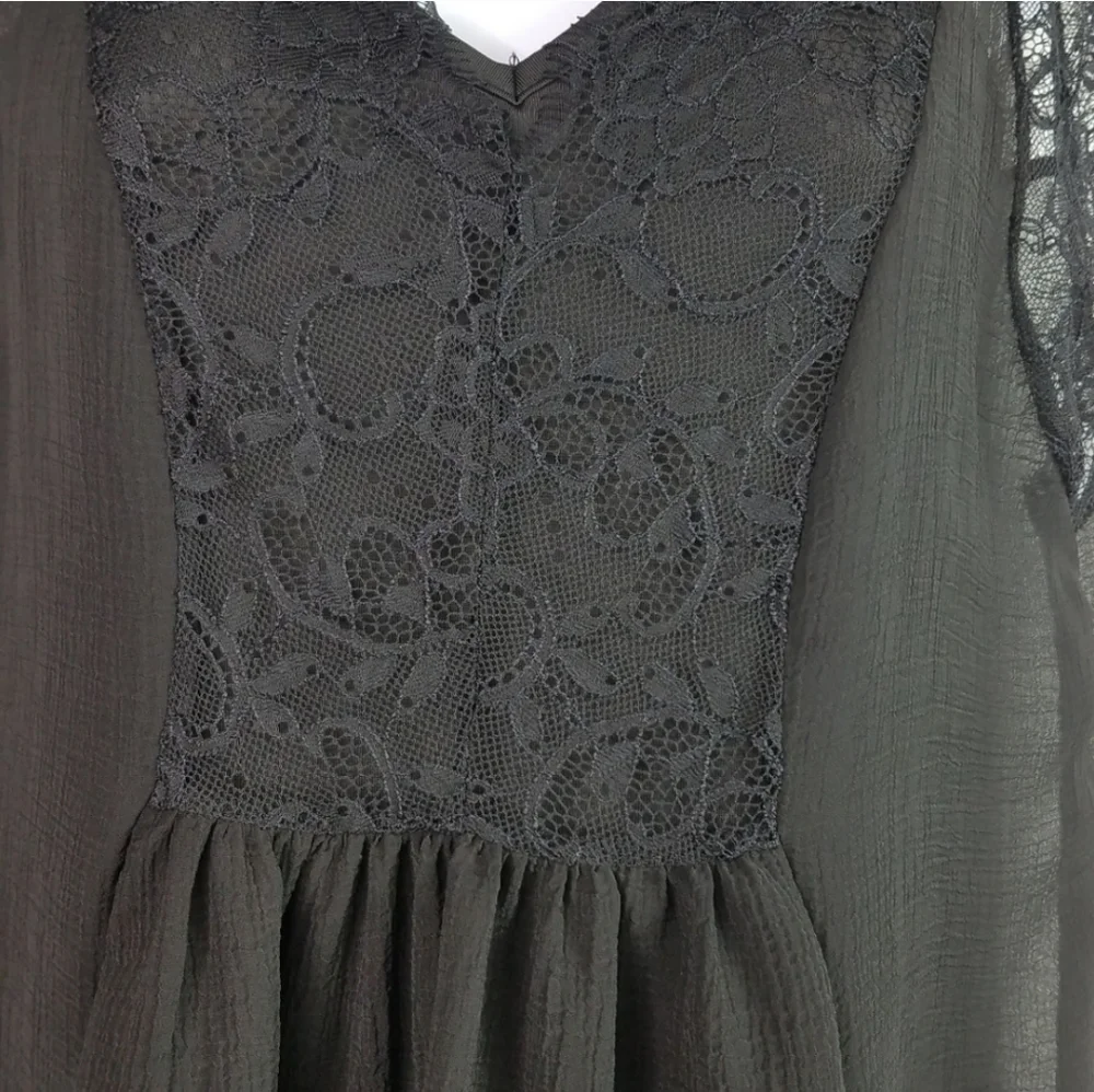 Black Lace Tank Top With Removable Racerback Camisole - Picture 8 of 16